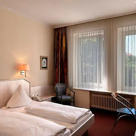 St Paul Szálloda 3*