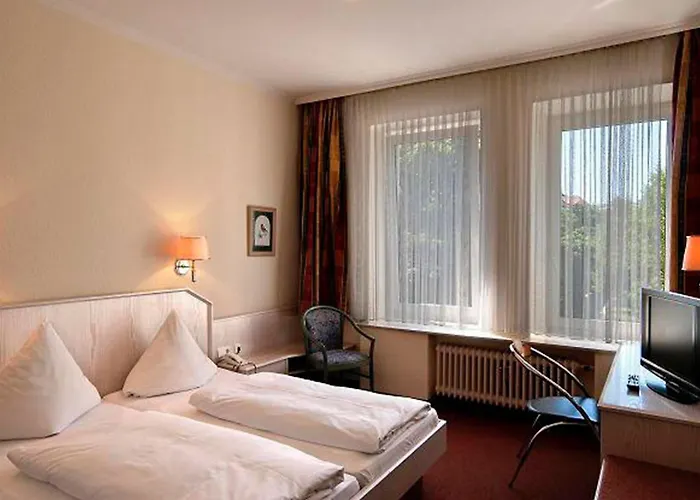 St Paul Hotel 3*